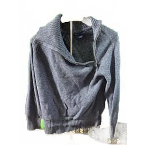 Karen Scott Cozy Gray Sweater with Unique Zippered Collar Size Medium